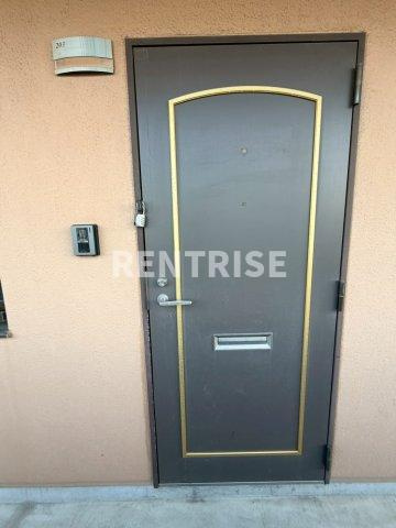 ピュアストリートの玄関