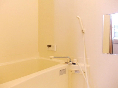 【浴室】 | ジャン・ラフィネＡ