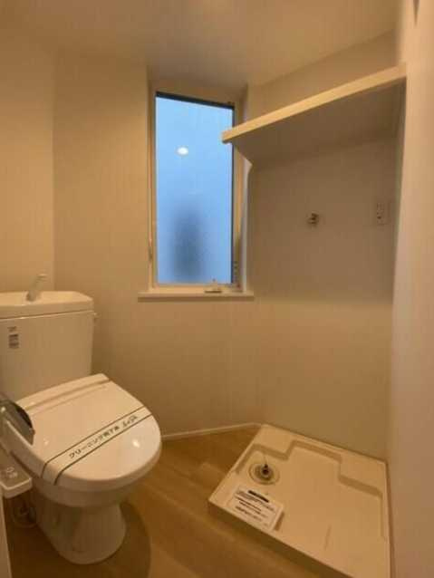 Orbit駒沢　礼金0　内階段　ロフトのトイレ