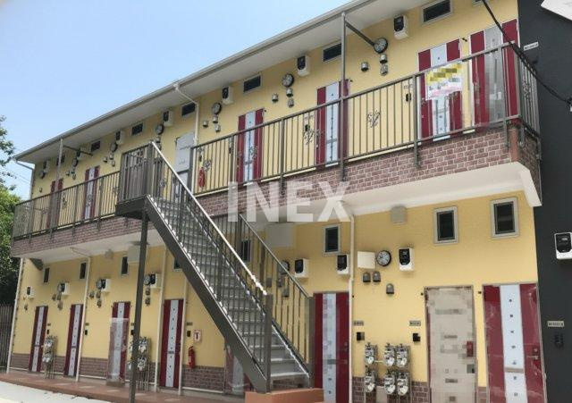 横浜市磯子区丸山１丁目のアパートの外観