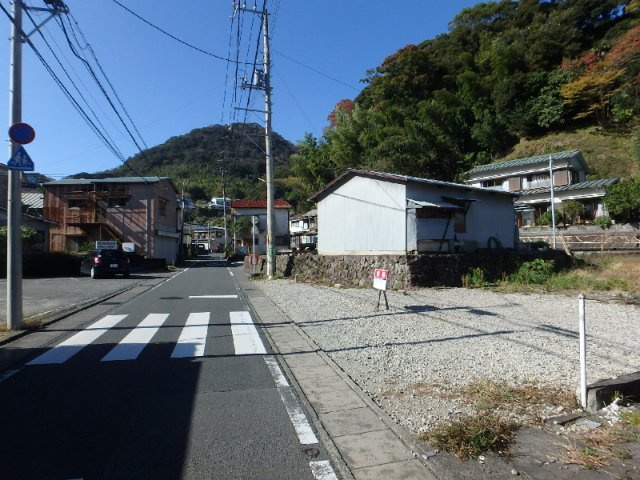 S1426G　6丁目売地の前面道路含む現地写真