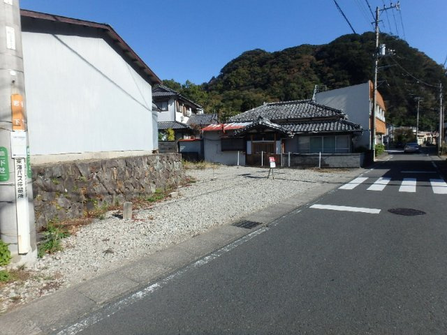 S1426G　6丁目売地の前面道路含む現地写真