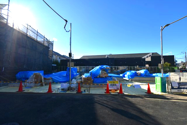 阿佐谷北6丁目・新築戸建・2号棟の前面道路含む現地写真