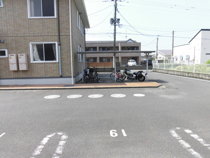 常楽舎ハイツ B棟の駐車場|駐車場