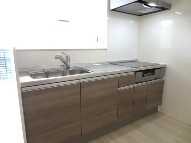 セジュールM Ⅰのキッチン|203 ＩＨコンロ付きキッチン