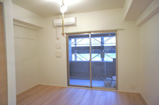 新品家具付きマンション千代7(KaGood福岡)の居間・リビング|こちらのリビングで趣味の時間をお楽しみください