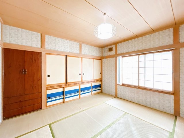 【和室】 | 網走市駒場北４丁目７番６号　中古売家 | 【リフォーム前】1階居室になります。こちらも和室から洋室へ変更予定です。寝室などにいかがでしょうか。