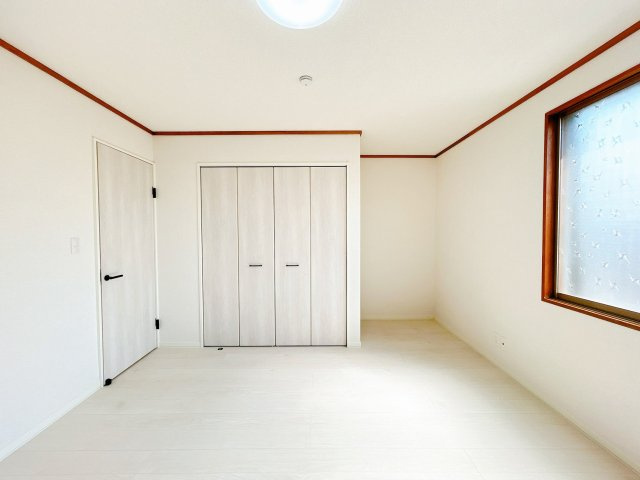 網走市駒場北４丁目７番６号　中古売家の収納|【リフォーム前】庭についている物置は解体予定です