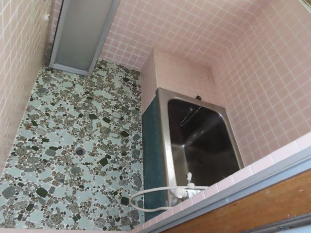 【浴室】 | 網走市駒場北４丁目７番６号　中古売家 | 【リフォーム前】新品のユニットバスへ変更予定です。きれいなお風呂でゆっくりお過ごしください。