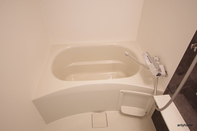 エスリード弁天町グロリア 仲介手数料無料の浴室