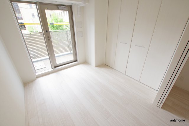 エスリード弁天町グロリア 仲介手数料無料の寝室