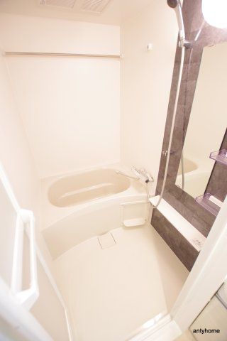 エスリード弁天町グロリア 仲介手数料無料の浴室