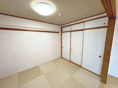 【和室】 | ルネシエスタB棟 | ３ＬＤＫの暮らしやすい間取りです！テレワークのお仕事部屋、子供部屋等、ライフスタイルや家族構成に合わせて多目的にご使用いただけます♪