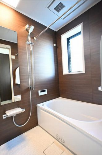 【浴室】 | 【仲介手数料０円】伊勢原市桜台4丁目　中古一戸建て | 【仲介手数料０円】伊勢原市桜台4丁目　中古一戸建て
