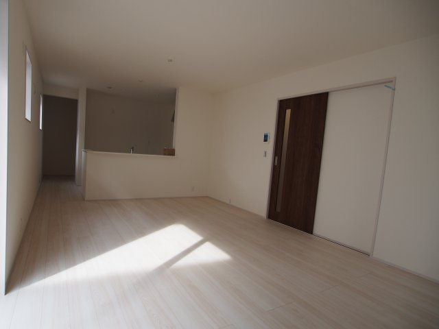 【居間・リビング】 | Livele Garden.S　野田町相沢　１号棟