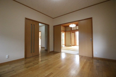 【洋室】 | 太陽光発電の平屋住宅 駐車3台／稲敷月出里 | 使い勝手のいい洋室です