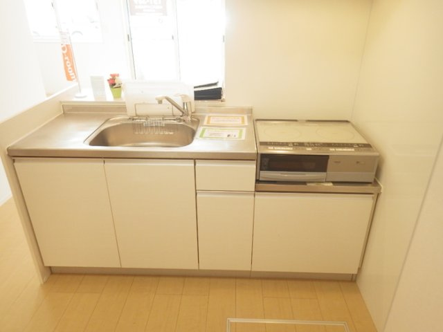 メゾン ルーナのキッチン|コンロ付きのキッチン