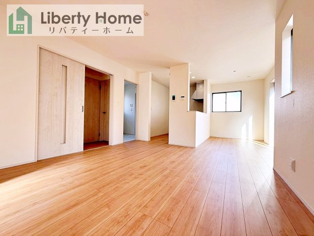 土浦市乙戸南3丁目　新築戸建　B号棟の前面道路含む現地写真