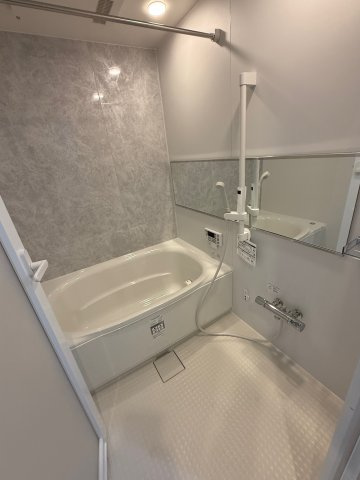 ルモン東加賀屋の浴室|日々の疲れを癒すお風呂付です