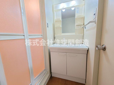 【洗面所】 | ハイツ上野台A棟 | ※同タイプの写真となり、実際のお部屋とは異なる場合があります