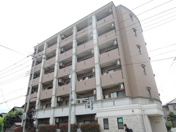 プラネットの外観