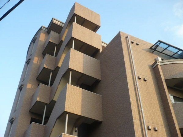 プラネットの外観