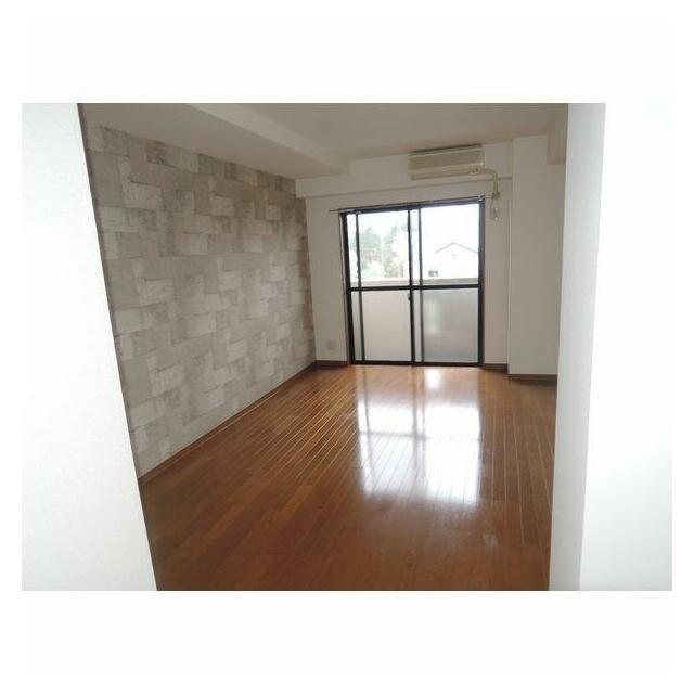 プラネットの居間・リビング