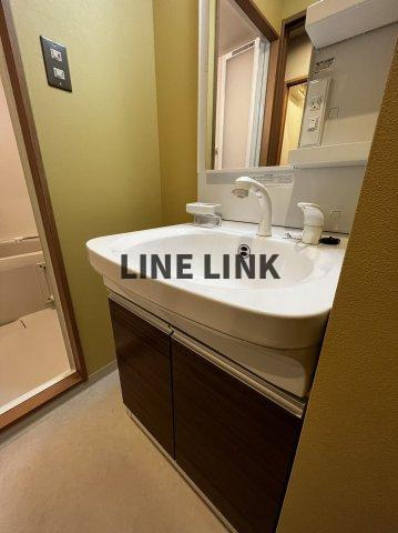 エルベコート東寺の独立洗面台