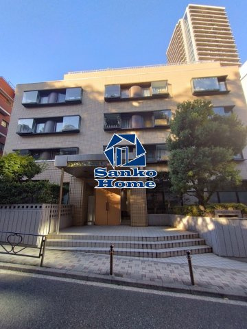 湯島アパートメントハウスの外観