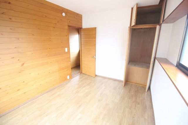 小山市西城南7丁目　1期の子供部屋|クローゼット付きで衣類や学用品もスッキリ収納！お部屋を広く使えるので子ども部屋にもおすすめです！