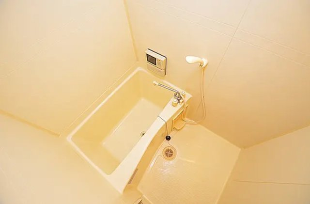 大阪市西区1棟収益マンション　メゾンナカムラ北堀江　「西長堀駅徒歩6分」「西大橋駅徒歩3分」「平成15年築」の浴室