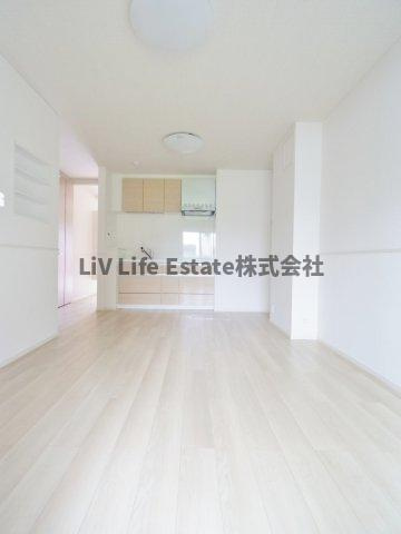 グランメゾン東久留米の居間・リビング