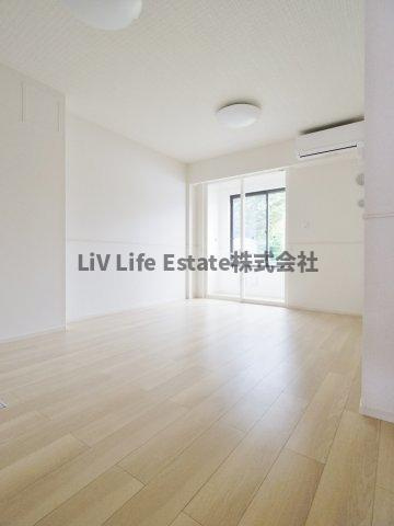 グランメゾン東久留米の居間・リビング