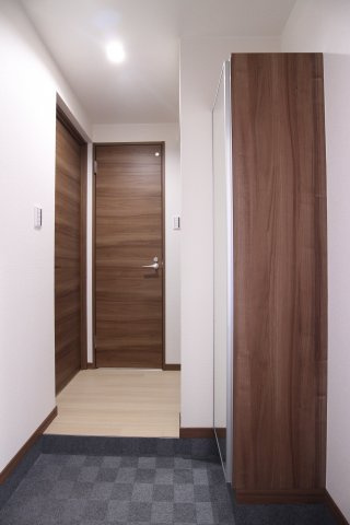 ウィングス垂水の玄関