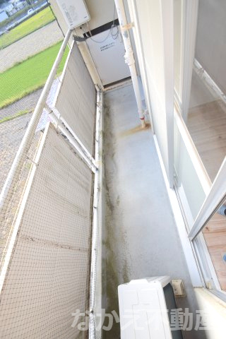 【バルコニー】 | 外からの目が気にならないバルコニーで洗濯物が干せます