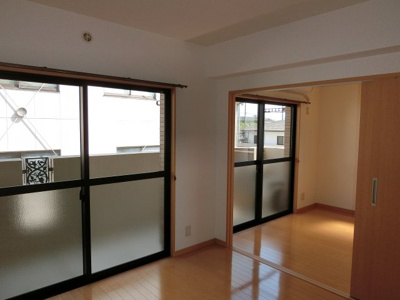 【居間・リビング】 | アルカディア高須 | 使いやすい居間です