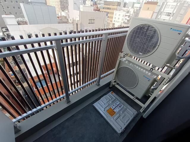 ＤＥＣＯＲ　ＧＲＡＮＤＥ　ＡＳＡＫＵＳＡのバルコニー