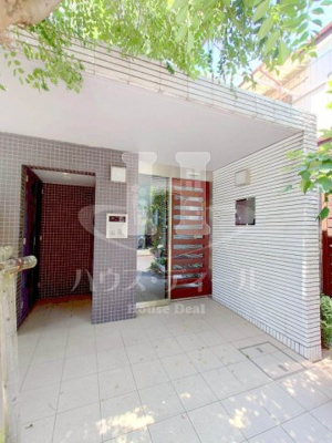 【エントランス】 | Root WhiteⅢ | エントランス