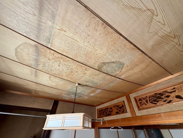 -三丁目不動産-　熊谷市上江袋　駐車3台以上の和室