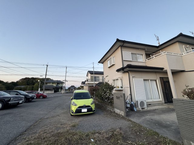 -三丁目不動産-　熊谷市上江袋　駐車3台以上の駐車場
