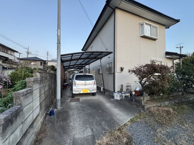 -三丁目不動産-　熊谷市上江袋　駐車3台以上の駐車場