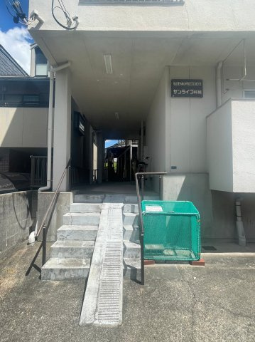 サンライフ呼続のエントランス|毎日通るエントランスはこのようになっています