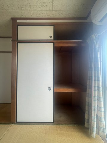 サンライフ呼続の収納|天袋付き押入れ