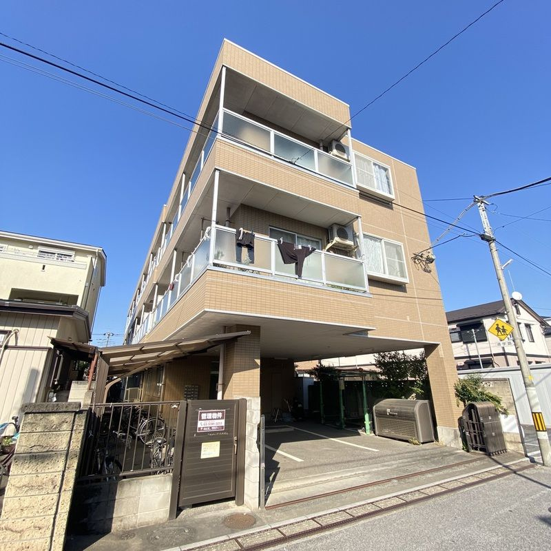 SUN&SUNのエントランス