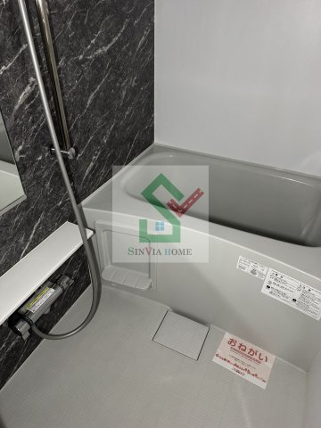 ニューグレイスの浴室