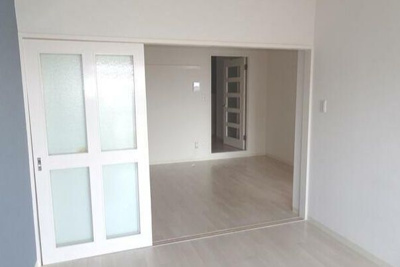 【居間・リビング】 | ゆりの木マンション