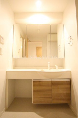 クレアガーデンの独立洗面台