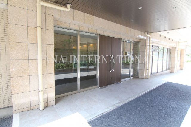 クレアガーデンのエントランス