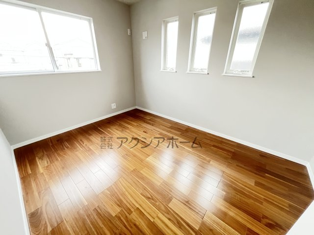 所沢市狭山ヶ丘2丁目・全1棟　新築一戸建　～LDK18帖～の洋室|2階　洋室　5.5帖