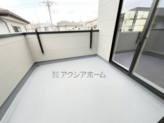所沢市狭山ヶ丘2丁目・全1棟　新築一戸建　～LDK18帖～のバルコニー